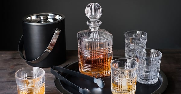 BOND-Whiskey-Decanter