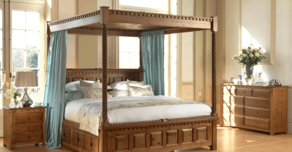 four poster bed