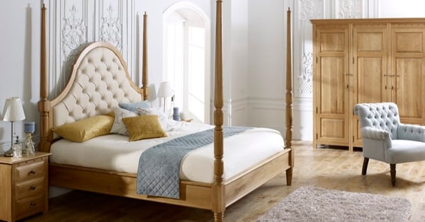 The-Quebec-Pencil-Bed solid wood