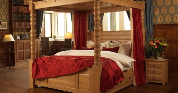 how to dress a four poster bed