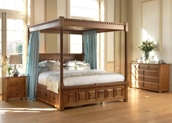 county-kerrysolid-wood-four-poster-bed