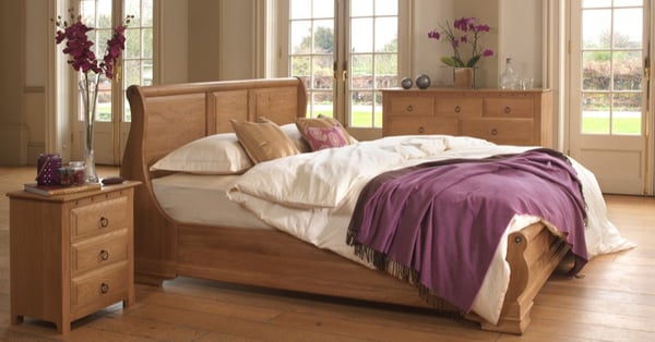 Monaco-Sleigh-Bed-in-Solid-Oak