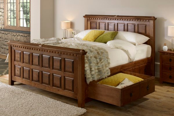 Solid Pine Bed