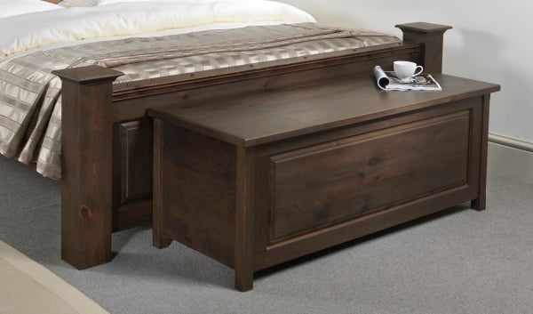 How A Large Wooden Ottoman Storage Chest Spruces Up Any Bedroom - Large Wooden Ottoman Storage Chest How A Large Wooden Ottoman Storage Chest Spruces Up Any Bedroom - Large Wooden Ottoman Storage Chest