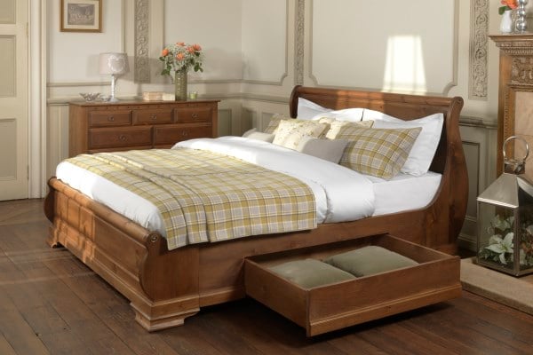 Luxury Wooden Sleigh Bed with Drawer