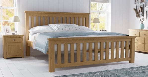 New England bedroom style is colonial and coastal