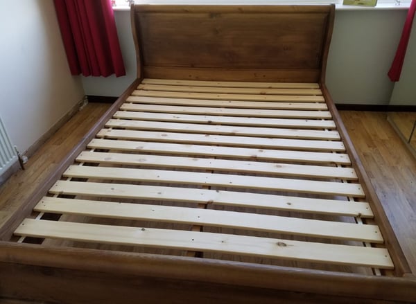 what to look for when buying a bed