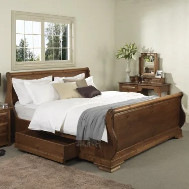 Camarge-Sleigh-Bed